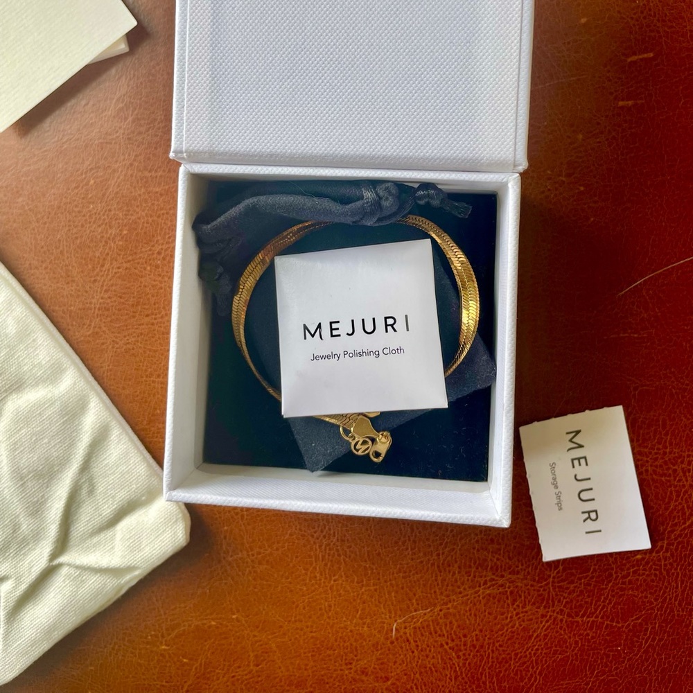 NWT Mejuri Bold Herringbone Bracelet